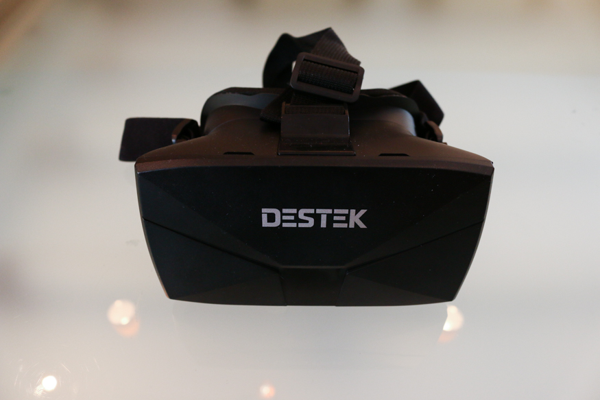 destek VR headset for smartphones